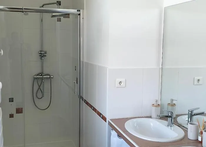 Le Puits De Jussens Pensión