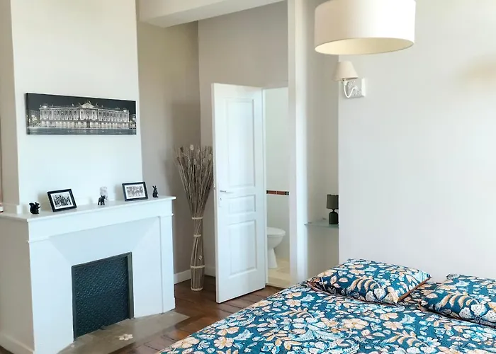 Pensión Le Puits De Jussens Castelnau-de-Lévis