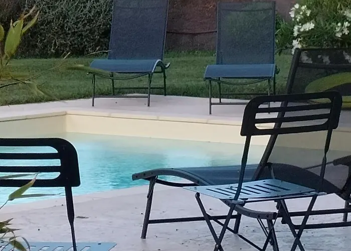 Le Puits De Jussens * Castelnau-de-Lévis