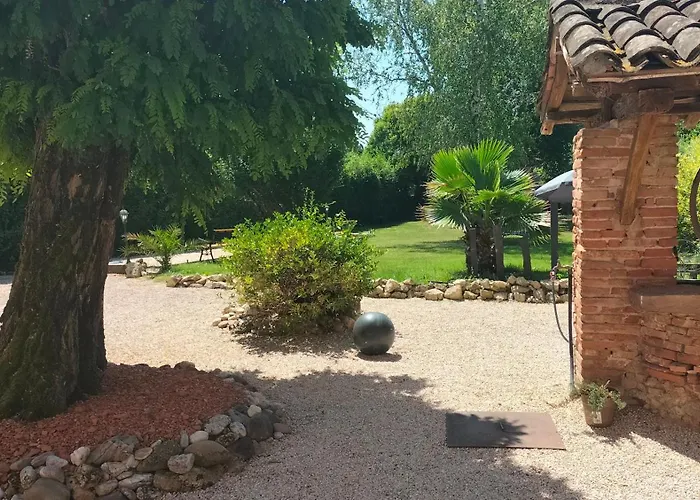 Pensión Le Puits De Jussens Castelnau-de-Lévis