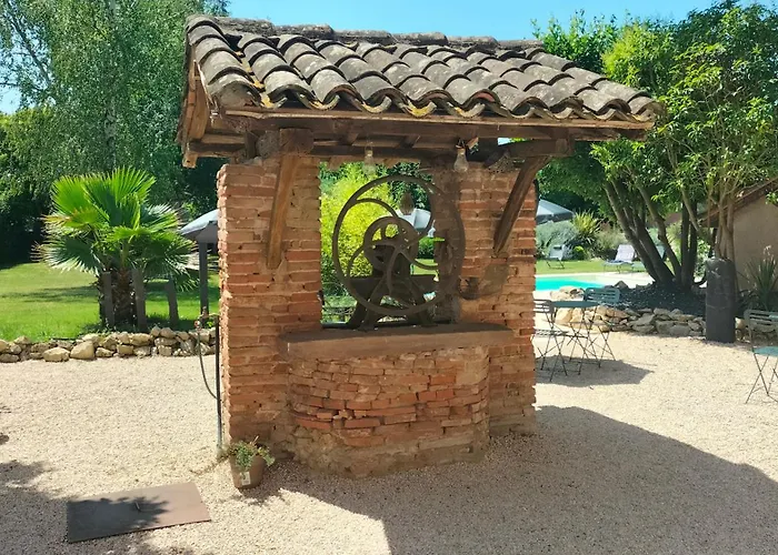 Pensión Le Puits De Jussens Castelnau-de-Lévis