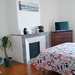 Le Puits De Jussens Guest house