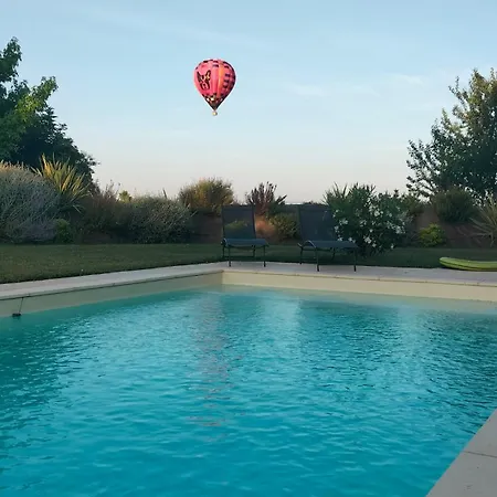 Le Puits De Jussens Konukevi